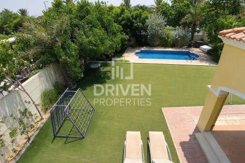 4 bedrooms Villa in Jumeirah Park, UAE No. 191549 9