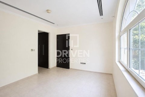 4 bedrooms Villa in Jumeirah Park, UAE No. 191549 19