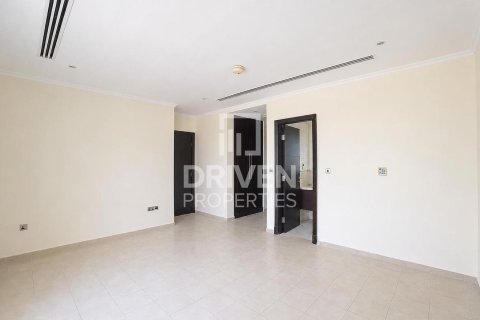 4 bedrooms Villa in Jumeirah Park, UAE No. 191549 12