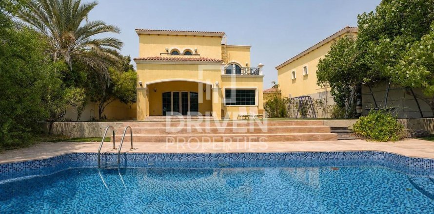 4 bedrooms Villa in Jumeirah Park, UAE No. 191549