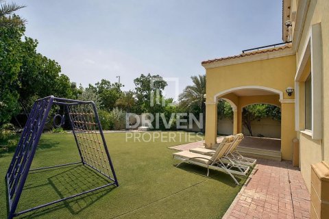 4 bedrooms Villa in Jumeirah Park, UAE No. 191549 7