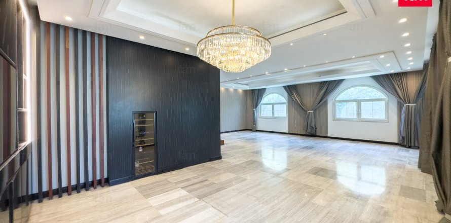 Villa de 5 chambres à Dubai, UAE No. 115901