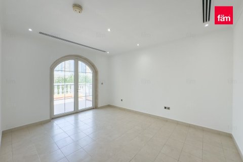 Villa de 5 chambres  No. 115901 8