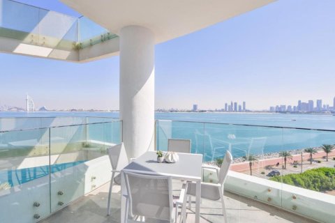 5 bedrooms Penthouse in Palm Jumeirah, UAE No. 97073 9