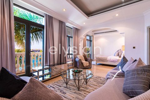 Villa de 6 dormitorios en Signature Villas, UAE No. 64735 8