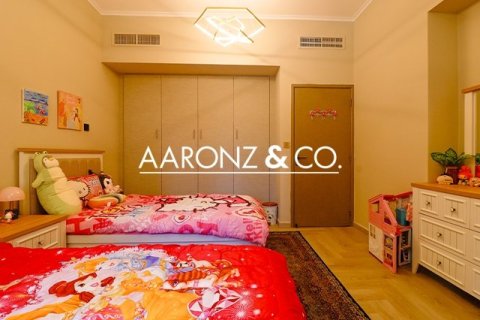 3 bedrooms Apartment  No. 132948 12