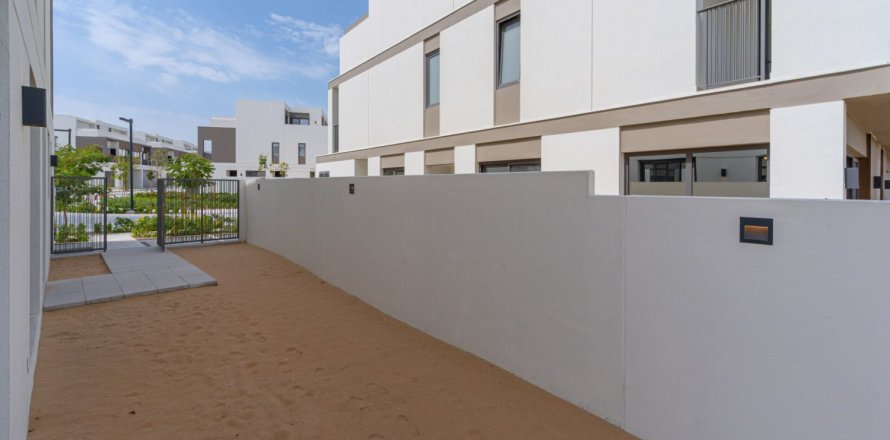 Villa de 4 dormitorios en Tilal Al Ghaf, UAE No. 163407