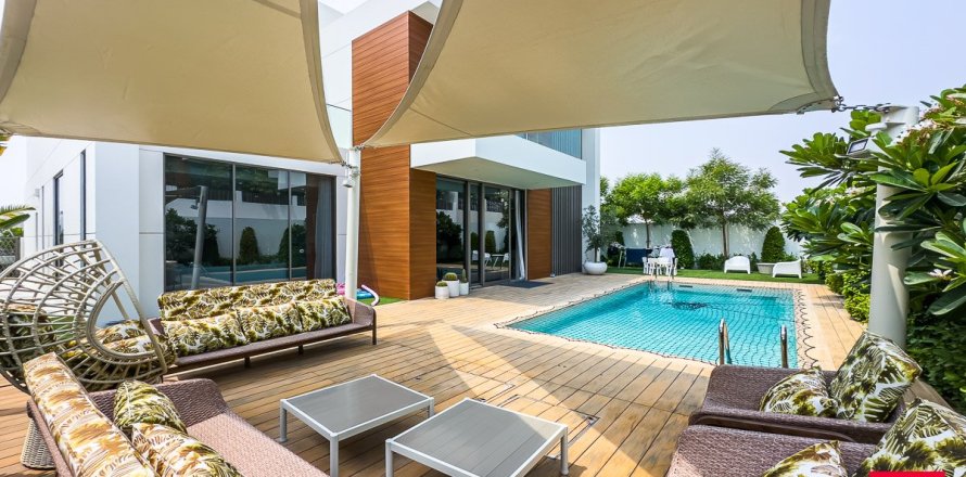 Villa de 6 dormitorios en Al Furjan, UAE No. 55125