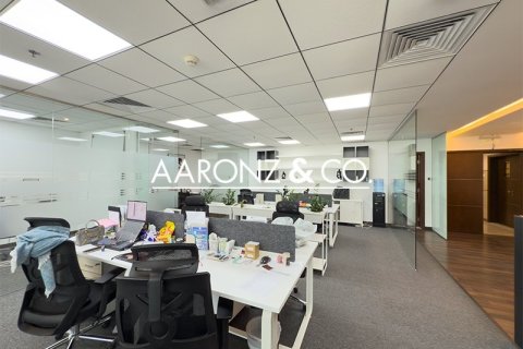 138m² Office in Business Bay, UAE No. 143211