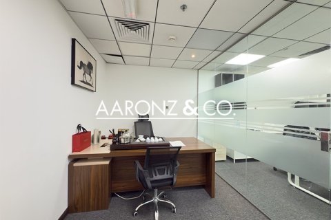 138m² Office in Business Bay, UAE No. 143211 5