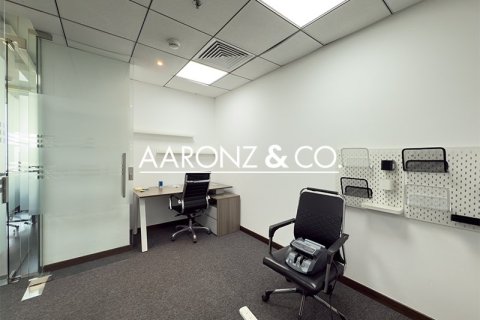 138m² Office in Business Bay, UAE No. 143211 6