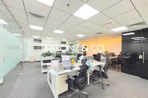 138m² Office in Business Bay, UAE No. 143211 3