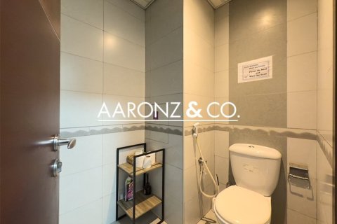 138m² Office in Business Bay, UAE No. 143211 16