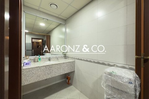 138m² Office in Business Bay, UAE No. 143211 15