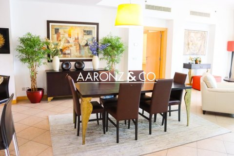 Apartment de 3 dormitorios en Palm Jumeirah, UAE No. 143212