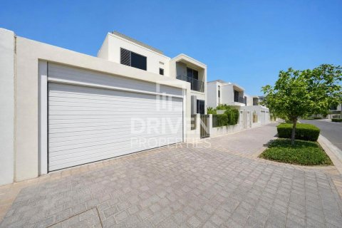 4 bedrooms Villa in Sidra Villas, UAE No. 198836 8