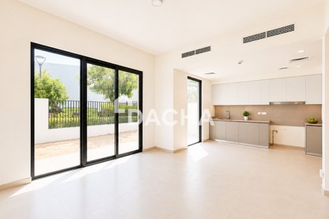 4 bedrooms Townhouse in EMAAR South, UAE No. 198485