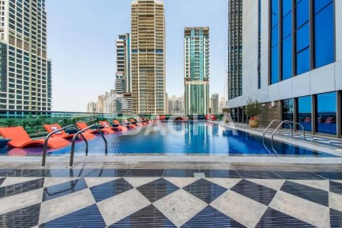 1 bedroom Apartment in Jumeirah Lake Towers, UAE No. 198489 4