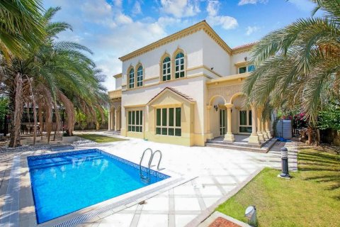 4 غرف نوم فيلا في Jumeirah Islands, الإمارات العربية المتحدة رقم 101647 2