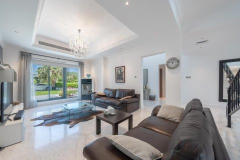 4 غرف نوم فيلا في Jumeirah Islands, الإمارات العربية المتحدة رقم 101644 5