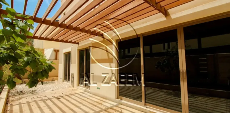 Villa de 4 dormitorios  No. 127850