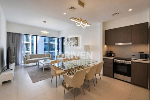 Apartment de 2 dormitorios en Opera District, UAE No. 204673 3