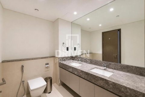 Apartment de 2 dormitorios en Opera District, UAE No. 204673 13