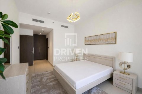 Apartment de 2 dormitorios en Opera District, UAE No. 204673 11