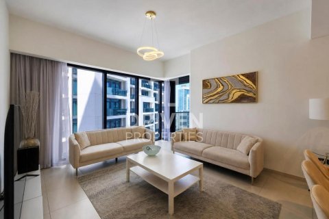 Apartment de 2 dormitorios en Opera District, UAE No. 204673 5