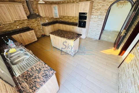 Villa de 5 dormitorios  No. 115562 37