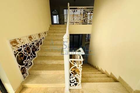 Villa de 5 dormitorios  No. 115562 26
