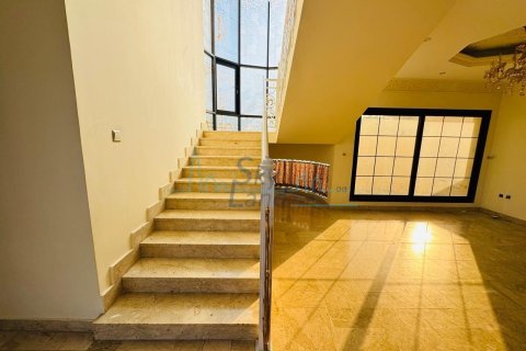 Villa de 5 dormitorios  No. 115562 36