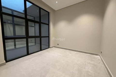 Villa de 3 dormitorios en Riyadh, Saudi Arabia No. 67971 14