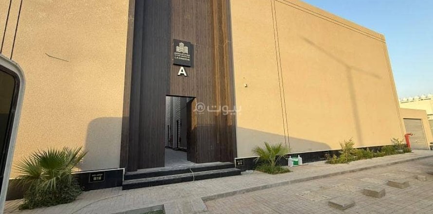 Villa de 3 dormitorios en Riyadh, Saudi Arabia No. 67971