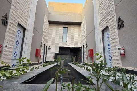 Villa de 3 dormitorios en Riyadh, Saudi Arabia No. 67971 2