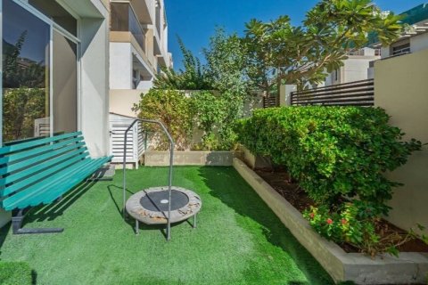 Villa de 4 chambres à District 10, UAE No. 140082 4