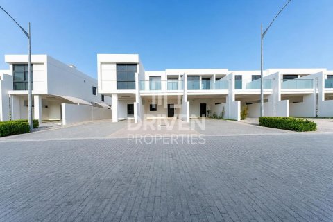 Townhouse de 2 dormitorios en Dubai, UAE No. 209616 14