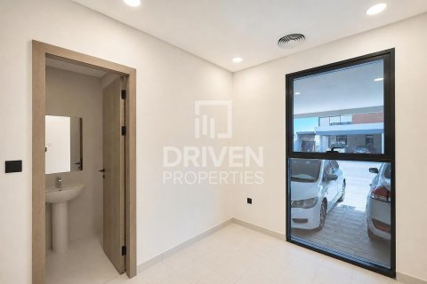 3 bedrooms Townhouse in Dubai Land, UAE No. 199965 15