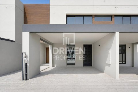 3 bedrooms Townhouse in Dubai Land, UAE No. 199965