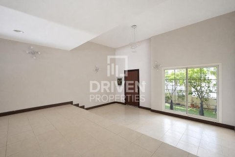 4 bedrooms Townhouse in District 10, UAE No. 199964 26
