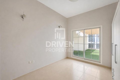 4 bedrooms Townhouse in District 10, UAE No. 199964 18