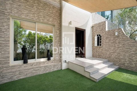 4 bedrooms Townhouse in District 10, UAE No. 199964 30