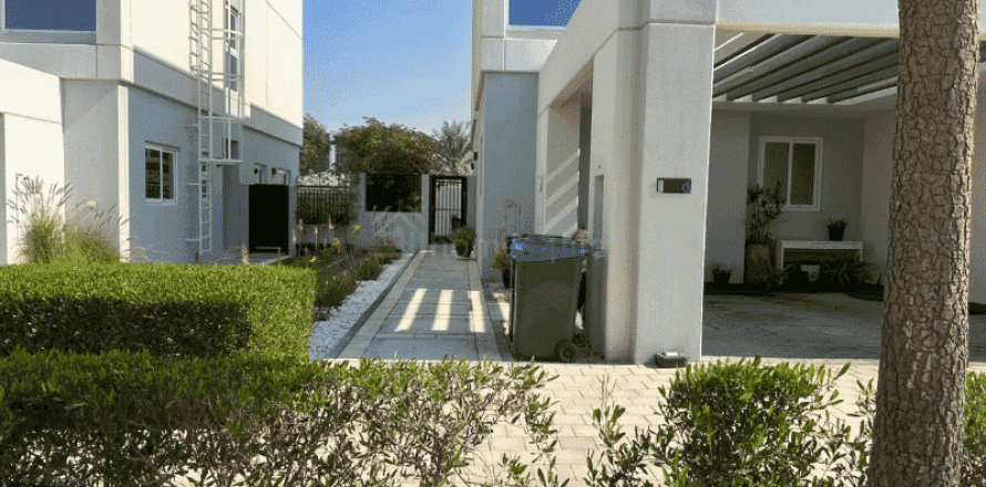Villa de 4 dormitorios en Villanova, UAE No. 164244