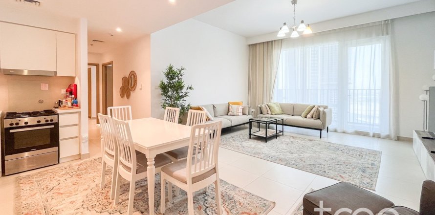Appartement de 2 chambres à Creek Horizon, UAE No. 206147