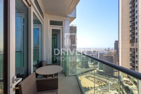 Квартира с 2 спальнями в The Address Residence Fountain Views, ОАЭ №85043 1