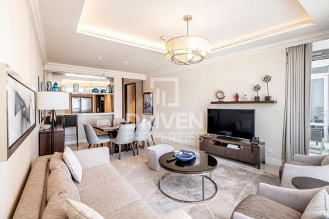 Квартира с 2 спальнями в The Address Residence Fountain Views, ОАЭ №85043 11