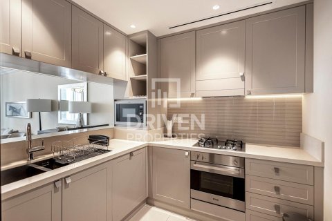 Квартира с 2 спальнями в The Address Residence Fountain Views, ОАЭ №85043 7