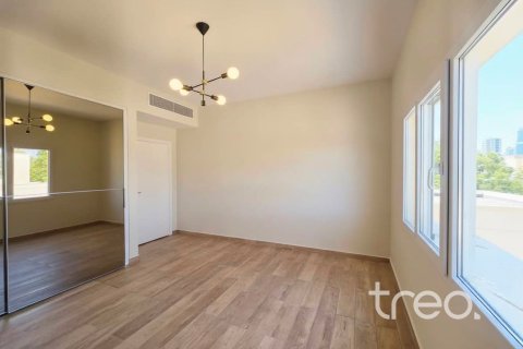 5 bedrooms Villa in Meadows, UAE No. 199048 3