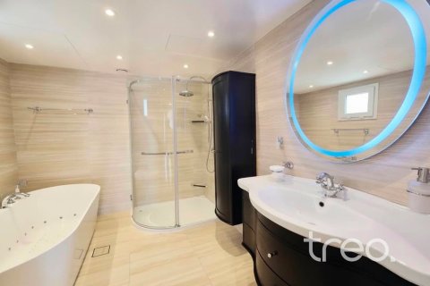 5 bedrooms Villa in Meadows, UAE No. 199048 4