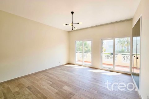 5 bedrooms Villa in Meadows, UAE No. 199048 6